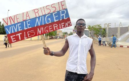 Експансія РФ у Африці: до Нігеру прибули кремлівські “радники” та російська зброя