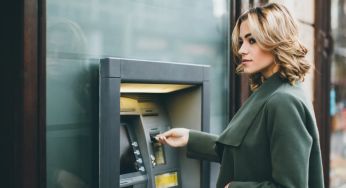 Відмовилася повернути $1,2 млн: жінку заарештували після випадкової банківської операції