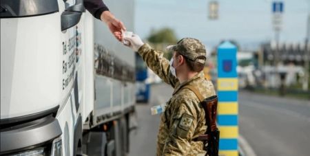 На Буковині чоловік намагався задушити військового ТЦК паском безпеки