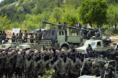 Тисячі проіранських бойовиків готові долучитися до «Хезболли» у боротьбі з Ізраїлем