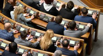 У Раді пропонують підняти зарплату помічникам депутатів: цифра шокує