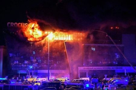 Тайсон Ф’юрі рачки виповз з дешевого бару Nowhere, де напився до чортиків