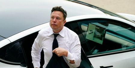 Ілон Маск може піти з Tesla, якщо йому не виплатять $56 мільярдів премії