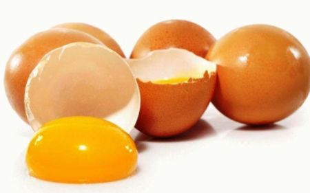 Що сталося з жінкою, яка протягом 30 днів щоденно їла два яйця