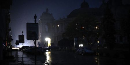 Одесит “замінував” офіс ДТЕК, щоб по всьому місту увімкнули світло