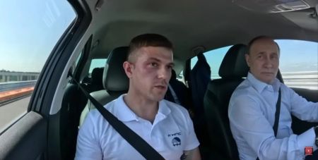 Невдалий піар: Путін спробував виглядати сміливим після замаху на Трампа, але все зіпсувала одна деталь