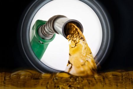 У Росії знову вводять заборону на експорт бензину: причина