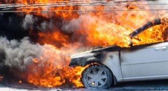 Тікали від собаки й губили кросівки: палії авто воїнів здивували своєю версією подій (відео)