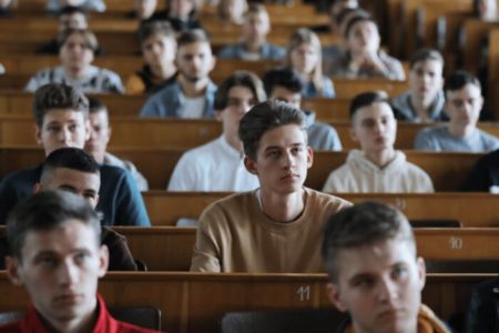 Мін’юст позбавив права аспірантів-контрактників на відстрочку від мобілізації