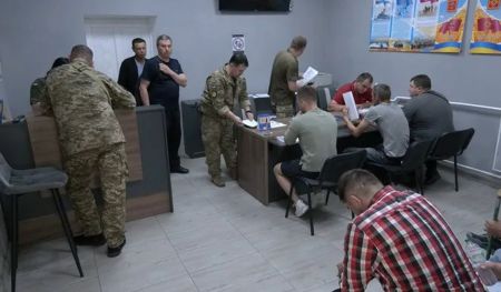 Нові правила мобілізації: кому не треба оновлювати дані в ТЦК і йому за це нічого не буде