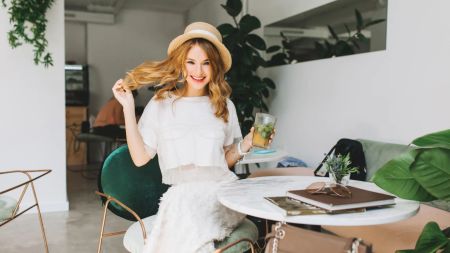 П’ять стильних літніх образів для офісу: прощавайте, нудні луки