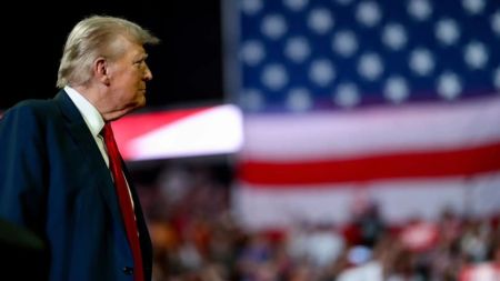 Застосовувалася для масових розстрілів: яку зброю копи знайшли на місці замаху на Трампа