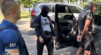 В Києві СБУ затримала на хабарі посадовця податкової служби: що про це відомо