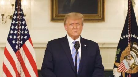 Німеччина готується до “величезного збитку” від можливого повернення Трампа – FT