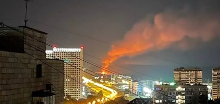 Єкатеринбург у вогні: в російському місті пролунала серія вибухів. Фото