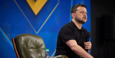 Є домовленість із Польщею: Зеленський розповів, кого з тих, хто виїхав, можуть повернути в Україну