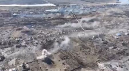 “Беруть кількістю”. Український військовий повідомив, що росіяни перейшли канал на північ від Часового Яру