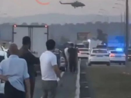 Охорони багато не буває? У мережу потрапило відео кортежу Путіна