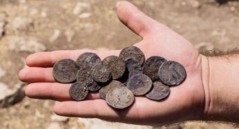 Чоловік продав за сотні доларів монети, які валялись у нього вдома 80 років (фото)