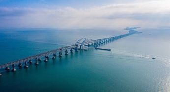 Кримський міст “втомився”: партизани показали цікаві фото