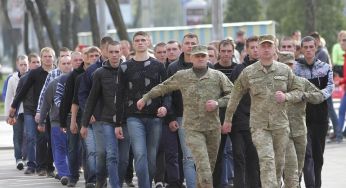 Хто не може отримати відстрочку від армії у вересні: названо усі категорії осіб