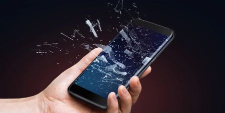 Зарядку можна викинути: сонячні панелі замінять екрани і живитимуть смартфони чистою енергією