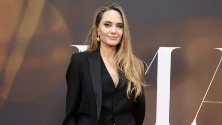 Анджеліна Джолі у костюмі Dolce & Gabbana: акторка підкорила мережу новим образом