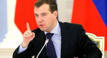 Медведєв пригрозив Польщі: вони “нариваються на неприємності”