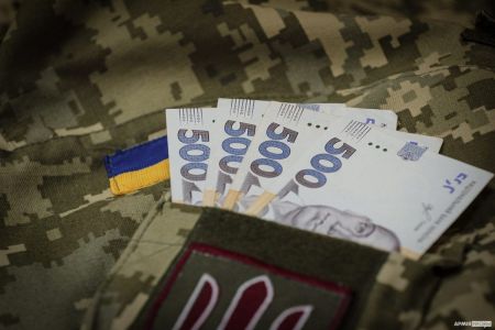 4958 та 21300 грн: яку пенсію отримуватиме УІК в Україні — військові пенсії