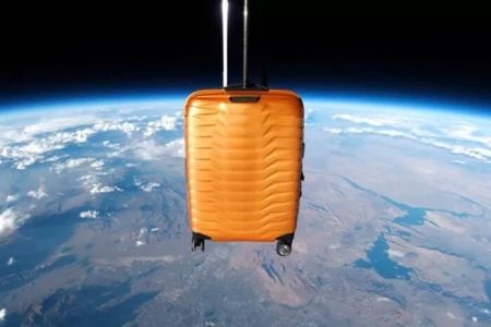 Американська компанія випробувала валізу, скинувши її з космосу