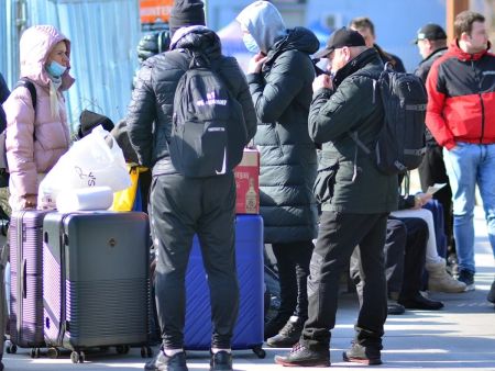 Скільки чоловіків з України офіційно працюють у Польщі: цифри вражають