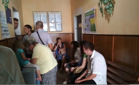 Паспорта анульовано: українцям пояснили – що робити далі