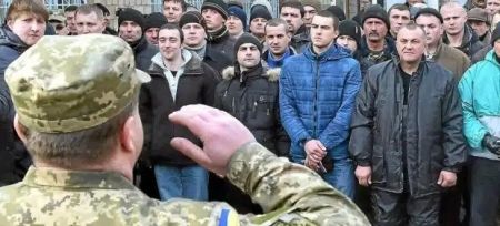 Кого не торкнеться мобілізація: новий перелік осіб