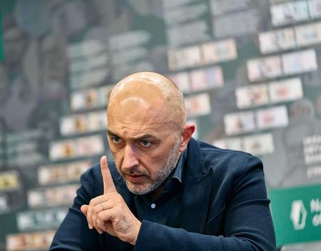 “Великий Брат” нав‘язує тотальний контроль: банки перетворюють на ще одну податкову