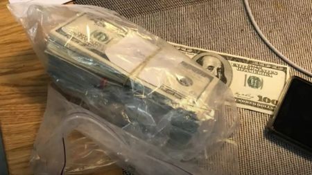 Корупція на Львівщині: судді вимагали мільйон доларів за “потрібні рішення” у справах