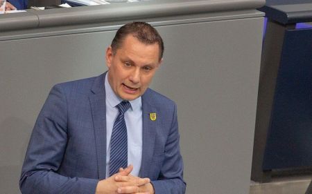 Лідер німецької AfD закликав визнати Росію “переможницею” у війні проти України
