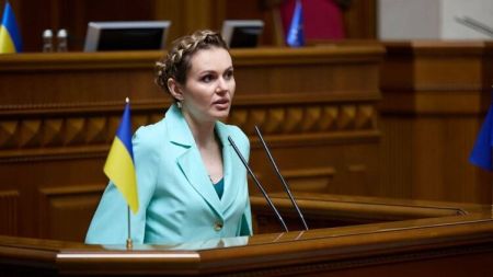 З України нелегально виїхали щонайменше 1,2 млн чоловіків – нардеп Скороход