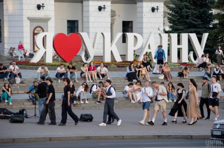 “Це катастрофа”: наскільки число померлих в Україні перевищило кількість народжених