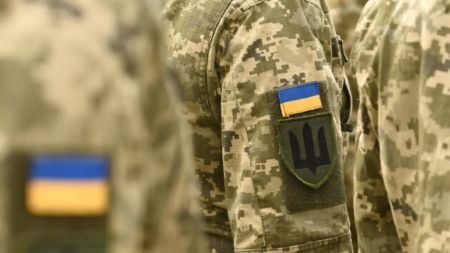 Військовий облік: чи можуть українці за кордоном отримати штраф за його порушення