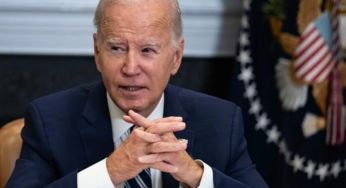 Байден нагородив Папу Римського президентською медаллю «За свободу з відзнакою»