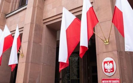 Польщі не вистачає робітників: які спеціальності стануть “золотими” 2025 року