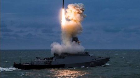Ракетний удар по Україні можливий: Росія масово вивела в море кораблі з “Калібрами”