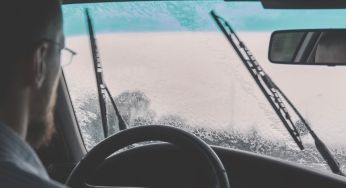 Водіїв попередили про 3 схеми обману під час аварій з пішоходами