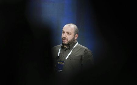 У Раді закликають звільнити міністра оборони Умєрова: що сталося