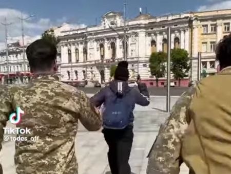 Українців можуть штрафувати за одяг: хто сплатить 6800 гривень