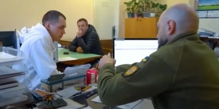 Нова хвиля мобілізації: хто змінить повсякденний одяг на військову форму у лютому