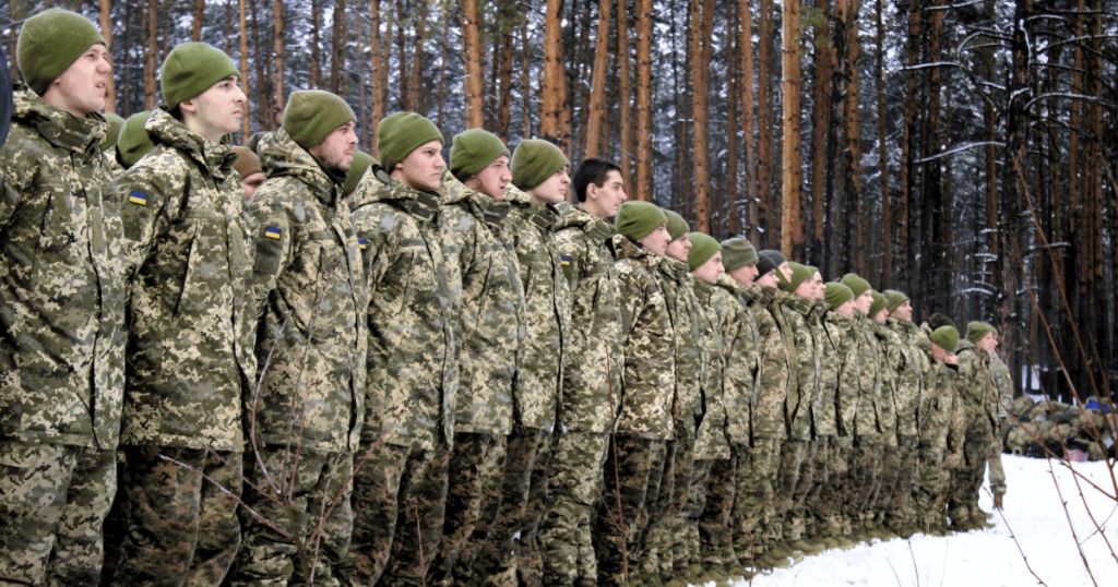 Почнеться справжня мобілізація. Забирати з 18 років будуть і без контракту