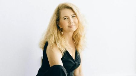 Аксесуари, які не можна носити після 50 років: вони лише старять