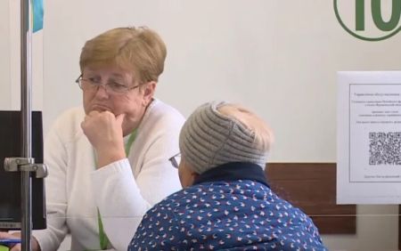 Вимушена відстрочка пенсії: кому з українців доведеться працювати після 60 років