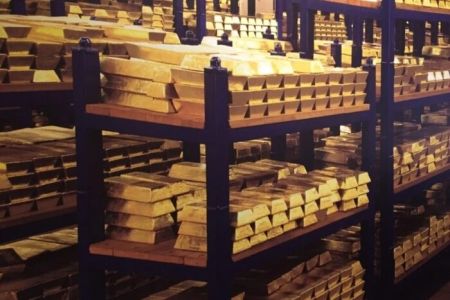 Ризик торгової війни: трейдери масово забирають золоті зливки з банку Англії